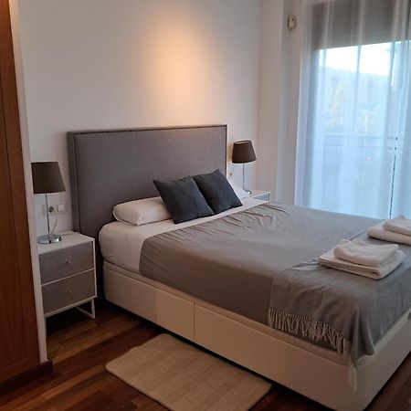 Modern Apartment, With Parking, Close To The Beach!! Sant Adria de Besos Buitenkant foto