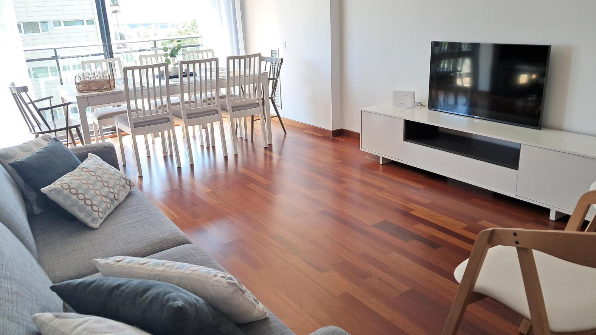 Modern Apartment, With Parking, Close To The Beach!! Sant Adria de Besos Buitenkant foto