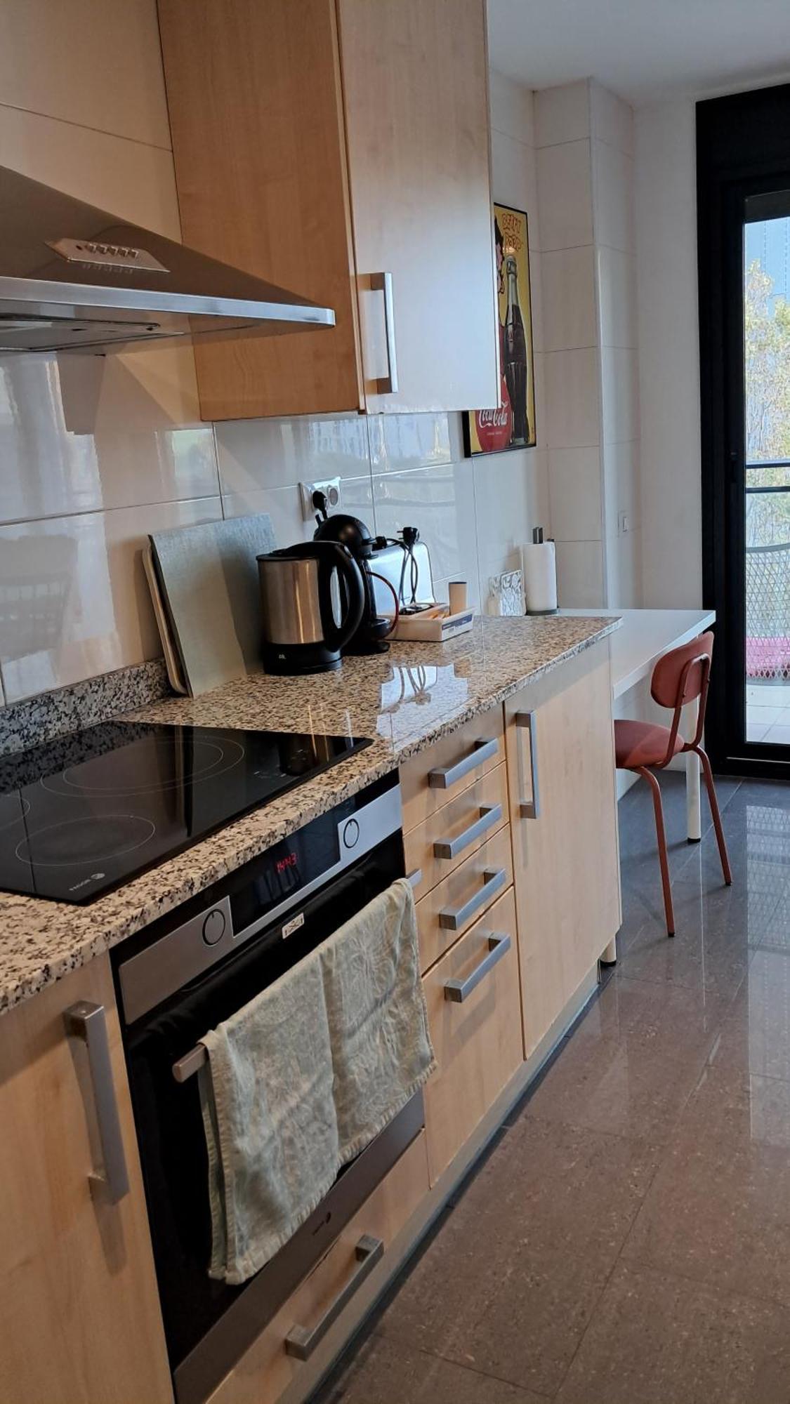 Modern Apartment, With Parking, Close To The Beach!! Sant Adria de Besos Buitenkant foto