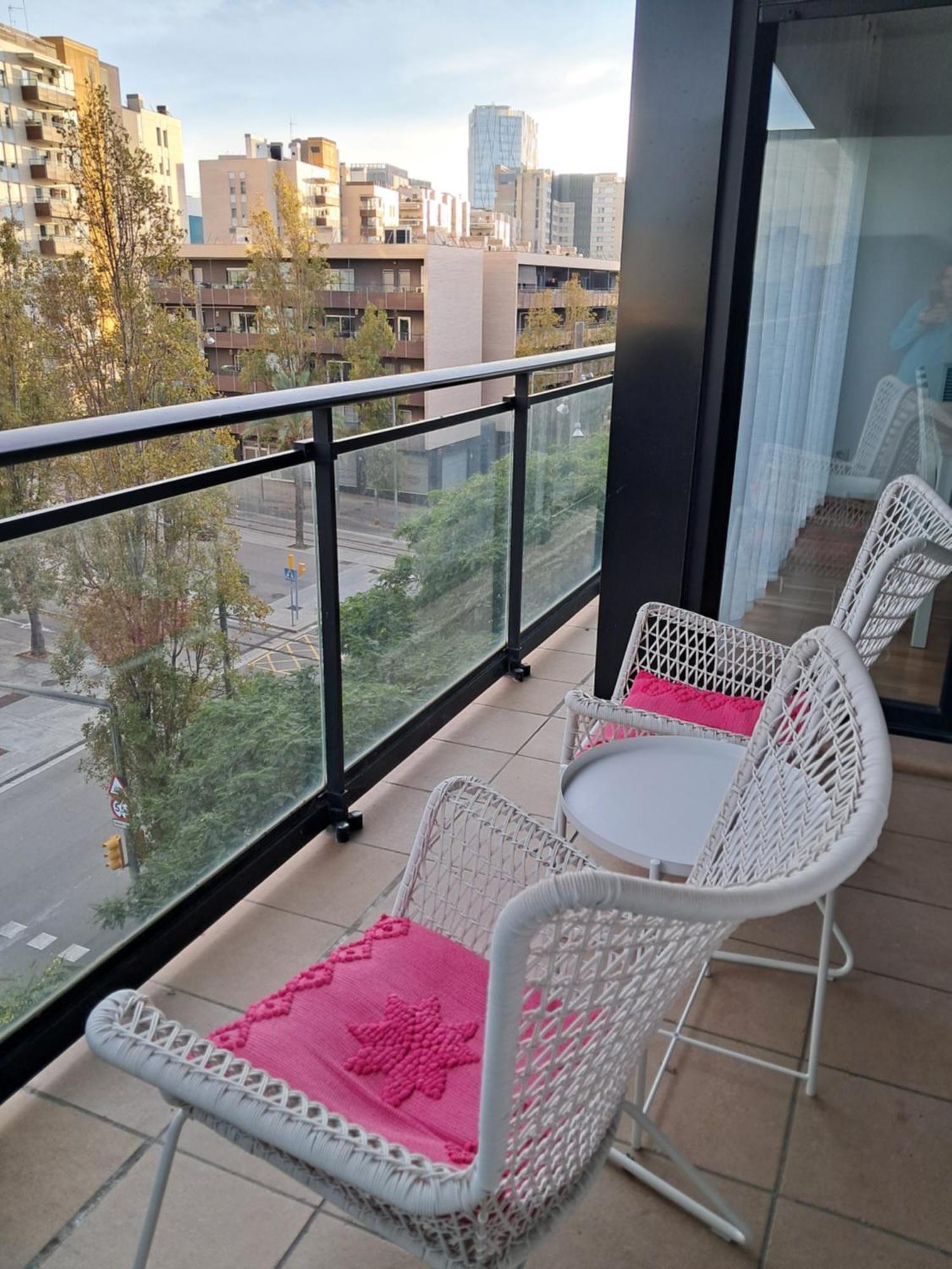 Modern Apartment, With Parking, Close To The Beach!! Sant Adria de Besos Buitenkant foto
